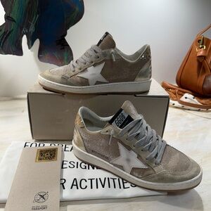Golden Goose Beige, Gold and White Ball Star Sneakers
